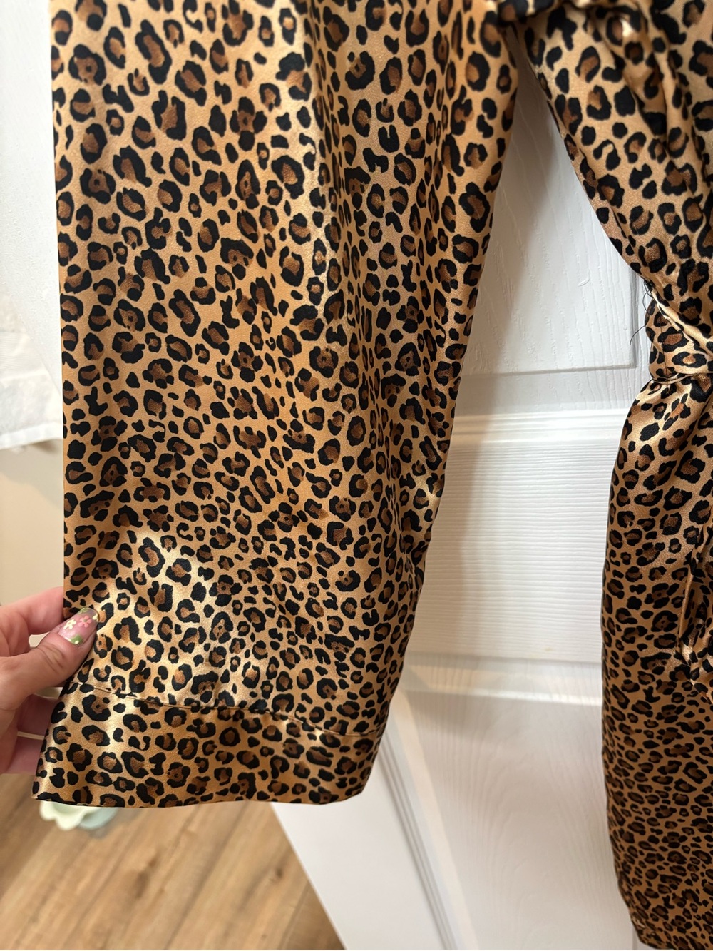 Morgan Taylor Intimates Satin Cheetah Print Robe - Picture 3 of 6